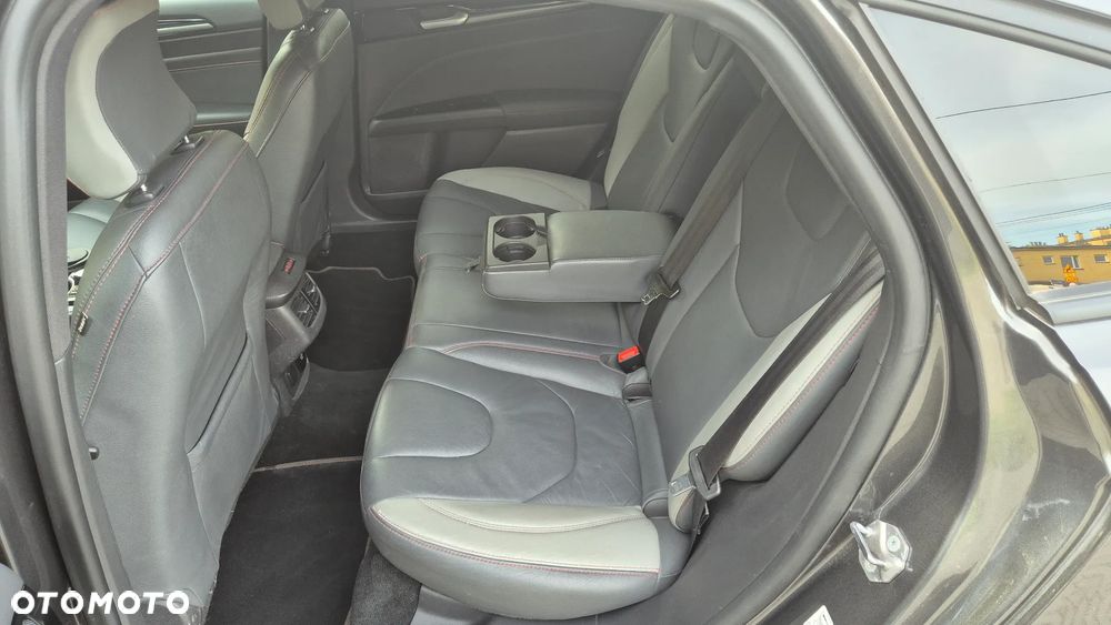 Ford Mondeo 2.0 EcoBlue ST-Line - 22
