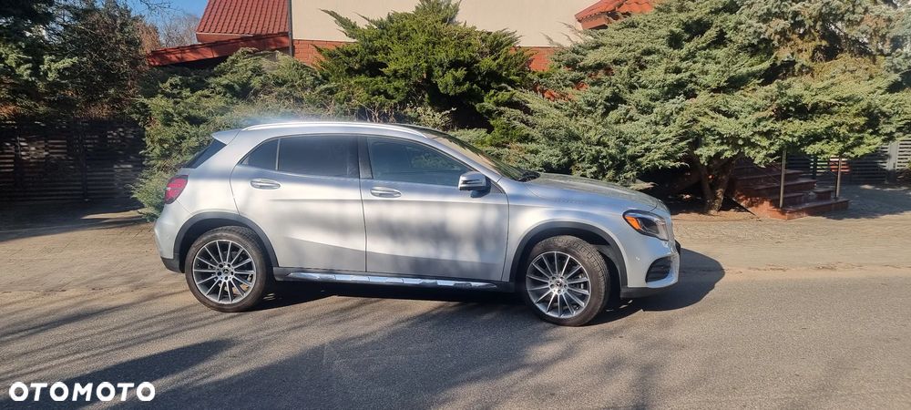 Mercedes-Benz GLA 250 4Matic 7G-DCT AMG Line - 18