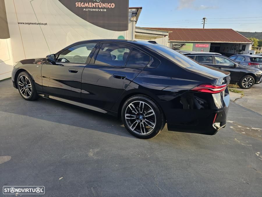BMW i5 eDrive40 Pack Desportivo M - 9