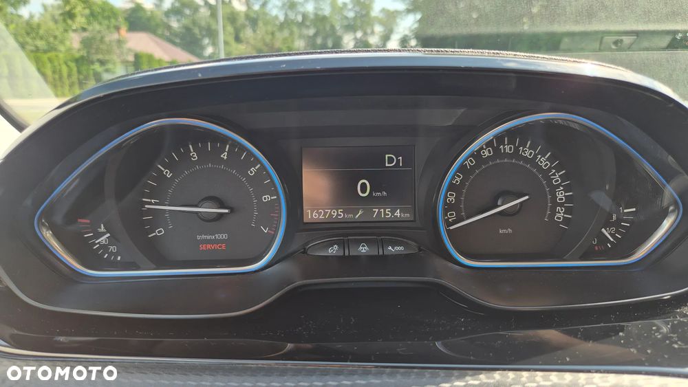 Peugeot 2008 PureTech 110 Stop&Start EAT6 Allure - 13