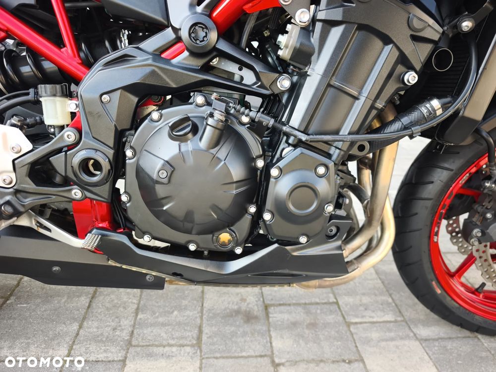 Kawasaki Z 900 - 12