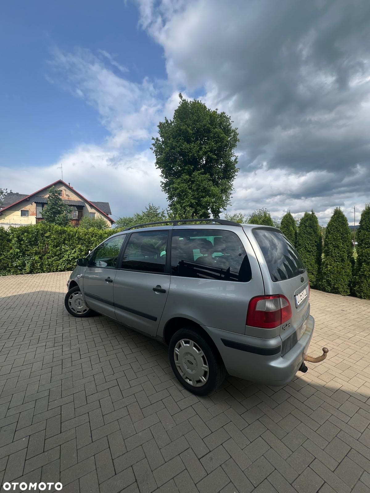Ford Galaxy - 2