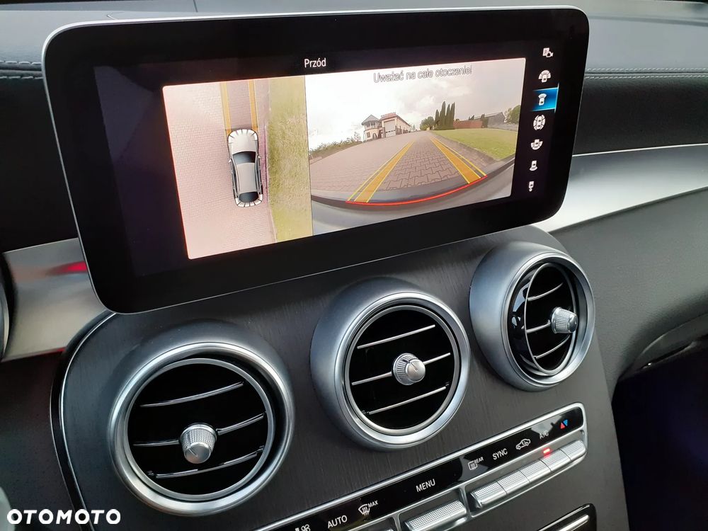 Mercedes-Benz GLC 200 4Matic 9G-TRONIC AMG Line - 31