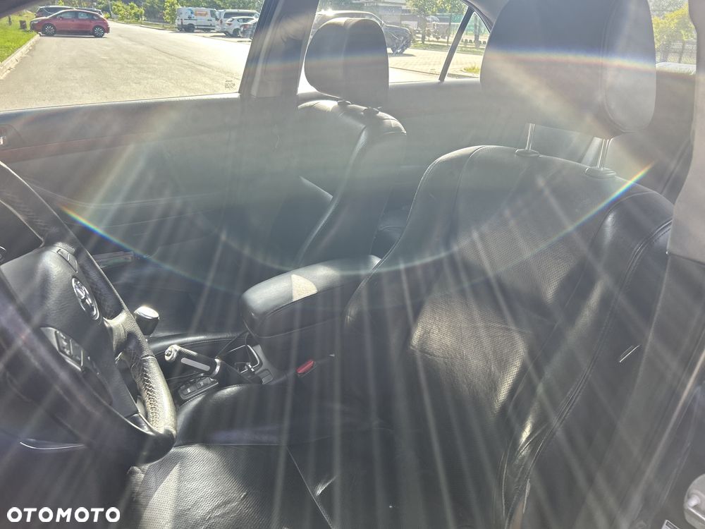 Toyota Avensis 2.2 D-CAT Prestige - 9