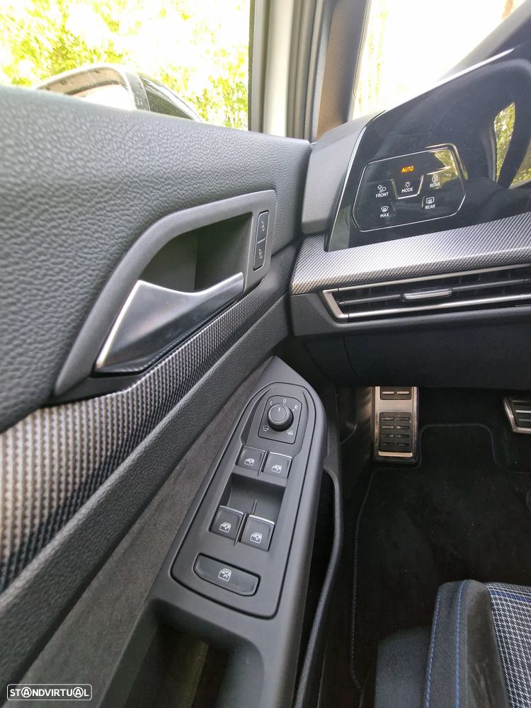 VW Golf 1.5 eHybrid OPF DSG GTE - 28