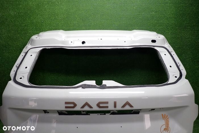 DACIA DUSTER III 24- klapa tylna tył - 2