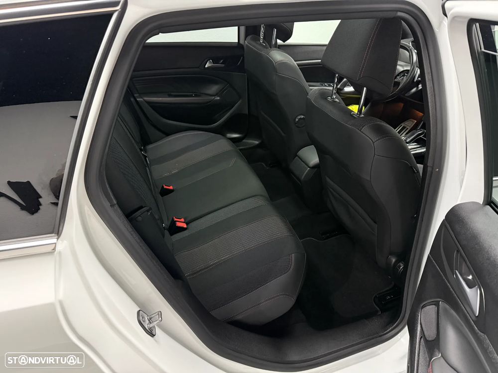Peugeot 308 1.5 BlueHDi GT Line EAT8 - 6