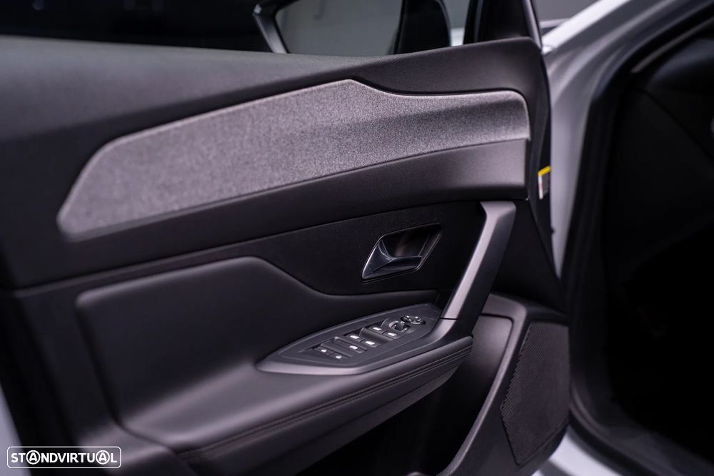 Peugeot 308 1.2 PureTech Allure - 15