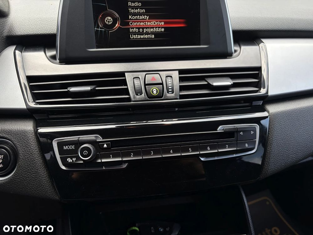 BMW Seria 2 218d Sport-Aut Advantage - 30