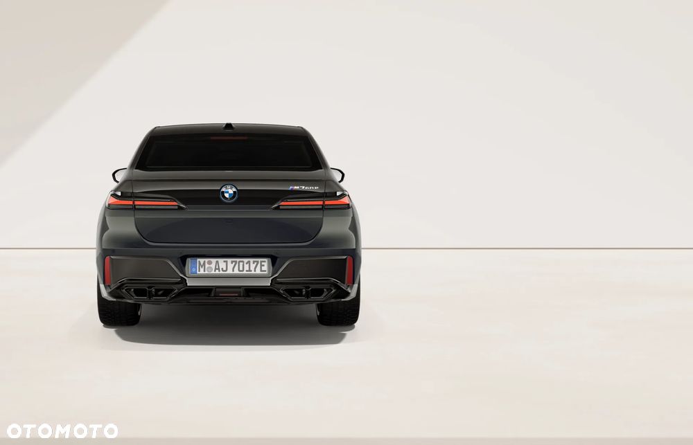 BMW Seria 7 M760e PHEV xDrive sport - 6