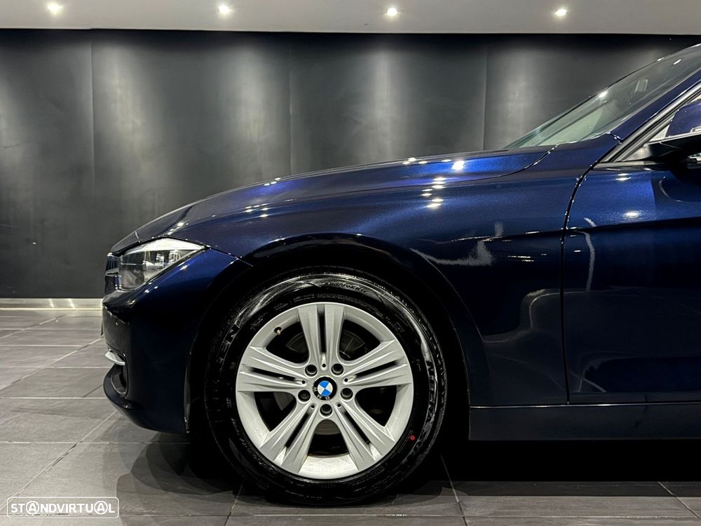 BMW 320 d Line Sport - 3