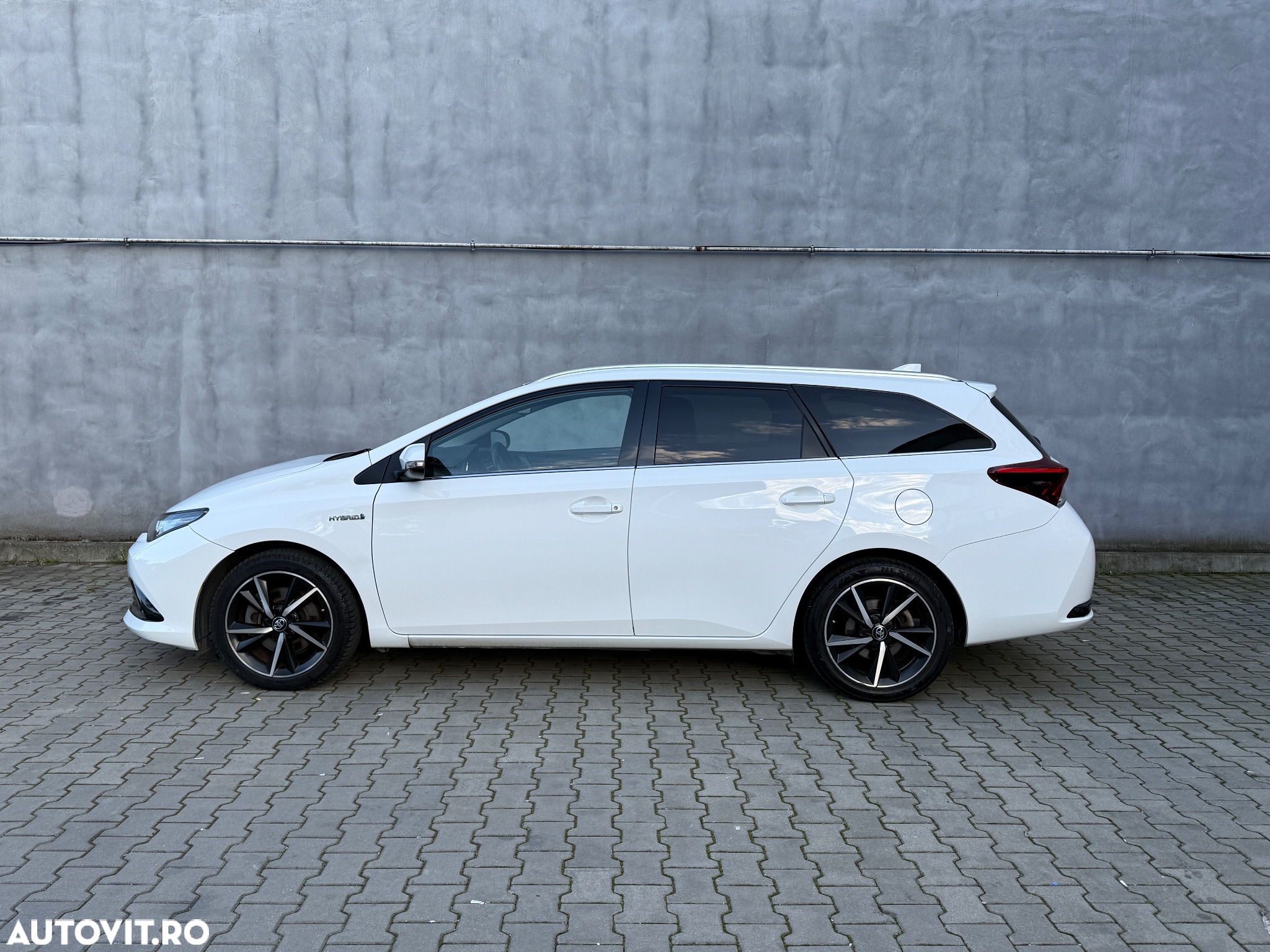 Toyota Auris 1.8 VVT-i Hybrid Automatik Comfort - 10