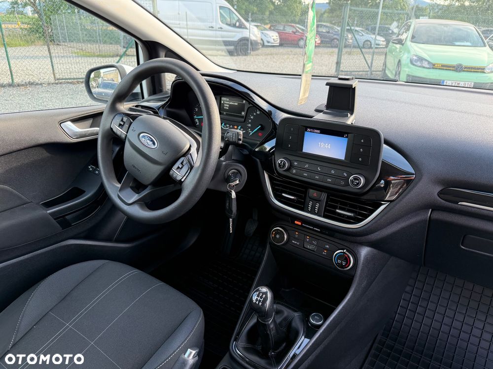 Ford Fiesta 1.1 S&S TREND - 14