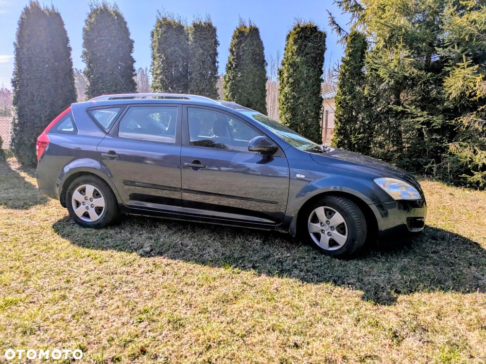 Kia Ceed 1.6 Crdi Comfort - 2