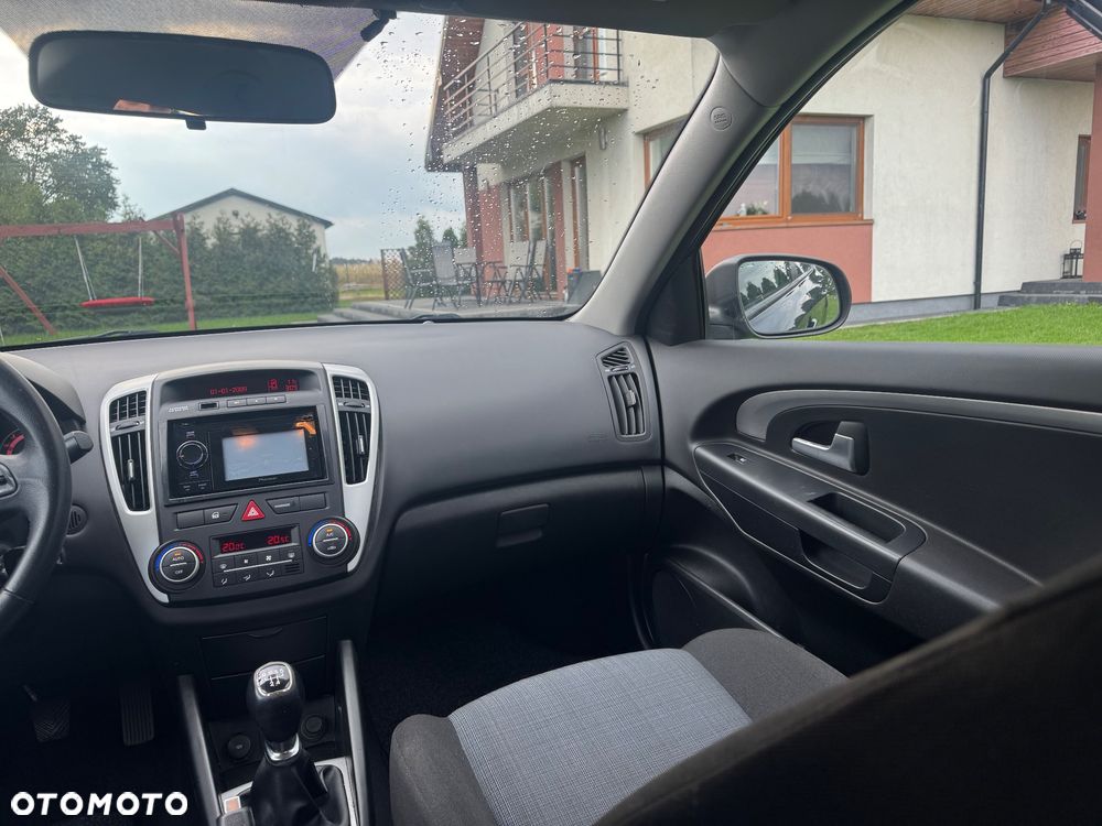 Kia Ceed Cee'd 1.4 Comfort + - 34