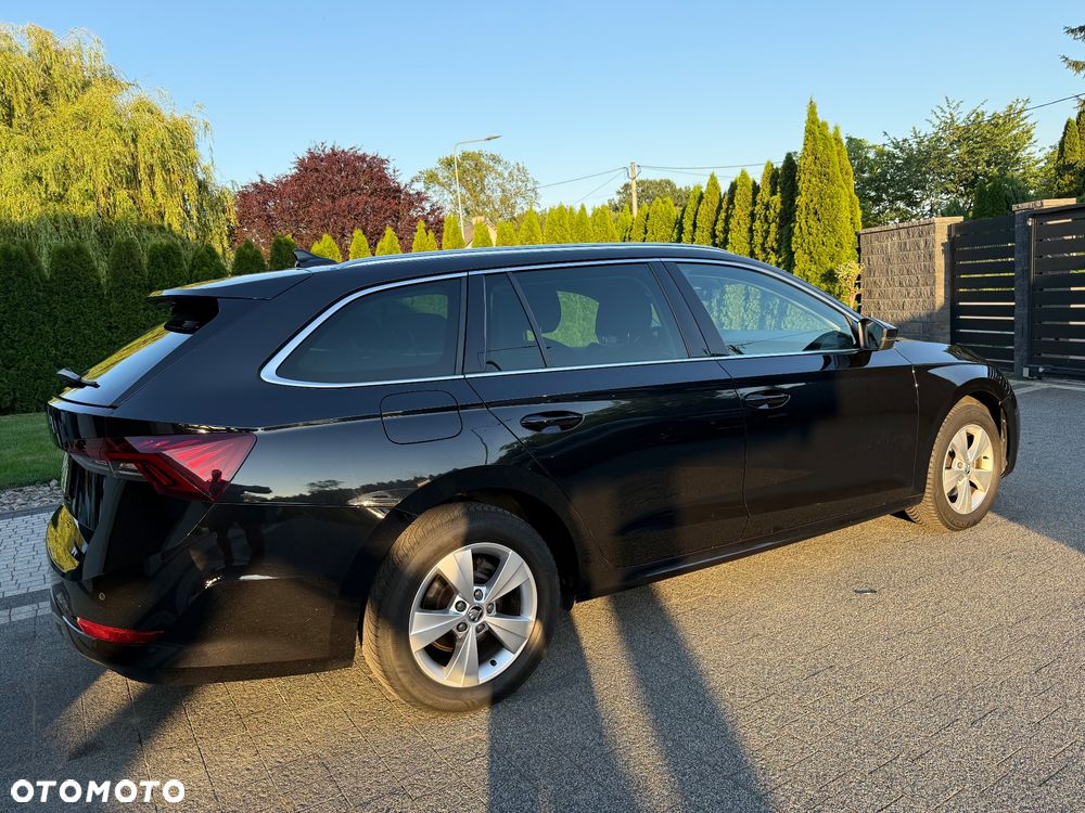 Skoda Octavia 2.0 TDI Elegance DSG - 10