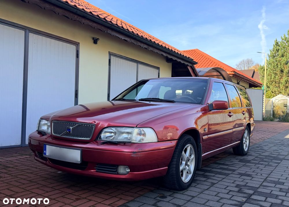 Volvo V70 2.4 - 8