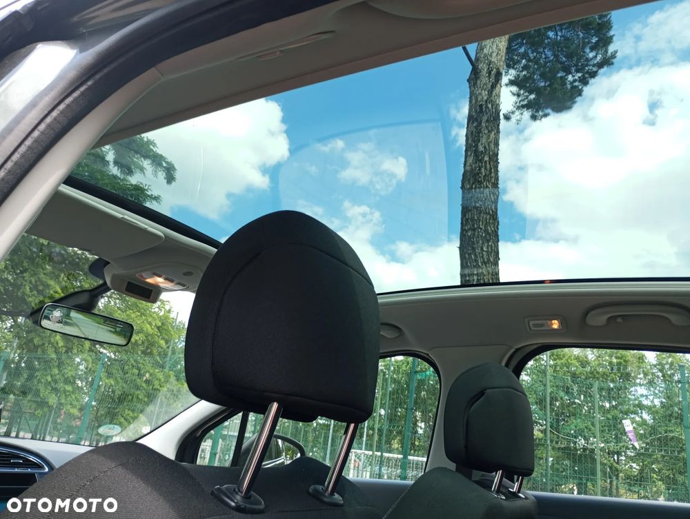 Peugeot 3008 120 VTi Active - 19