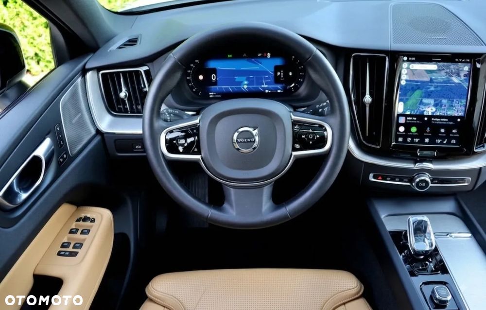 Volvo XC 60 T6 AWD Plus Bright - 17