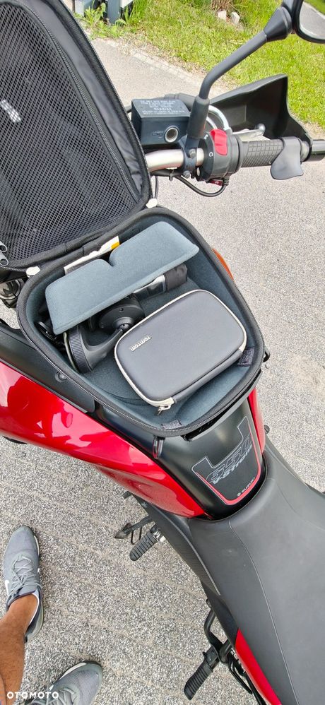 Suzuki V-STROM - 11
