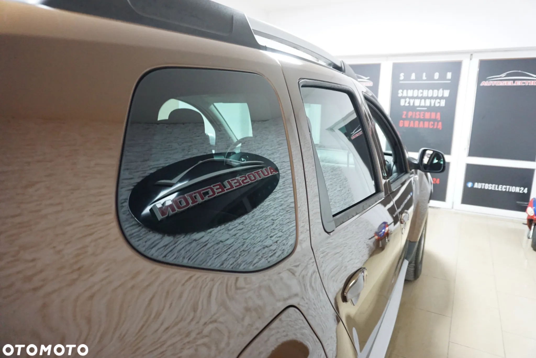 Dacia Duster 1.6 16V 4x2 Laureate - 17