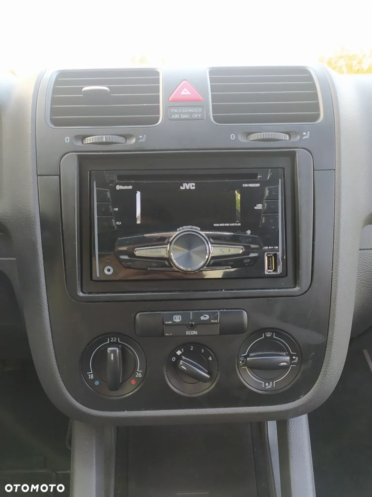 Volkswagen Golf 1.4 FSI Sportline - 4