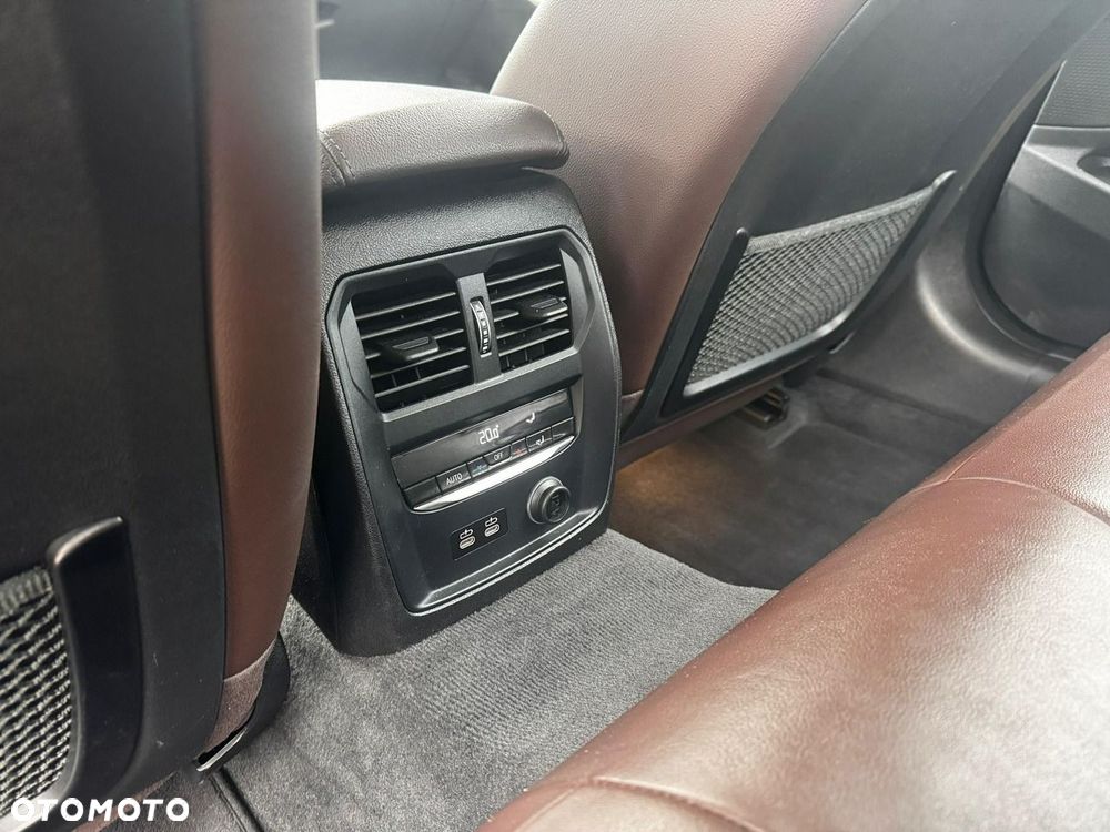 BMW Seria 3 - 18