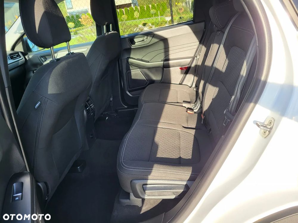 Ford Kuga - 22