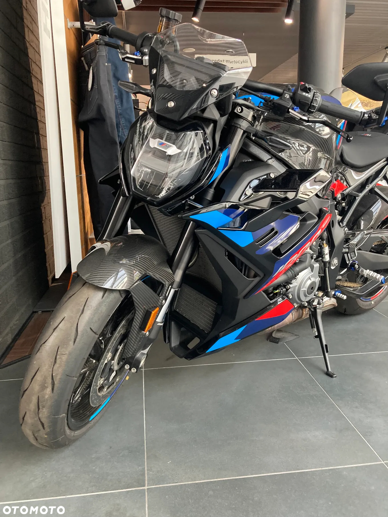 BMW S - 2