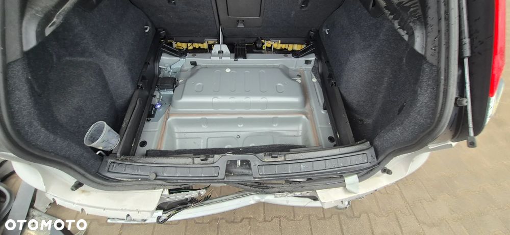 Volvo XC 40 73kWh Recharge Essential - 32