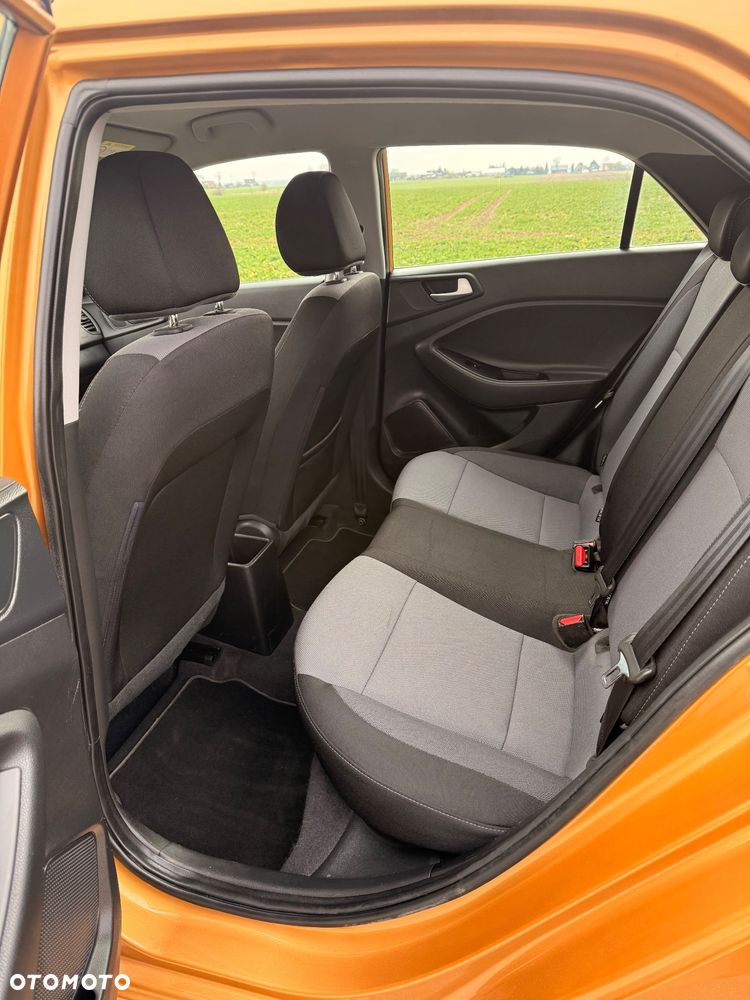 Hyundai i20 - 16