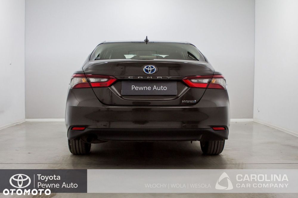 Toyota Camry 2.5 Hybrid Comfort CVT - 18