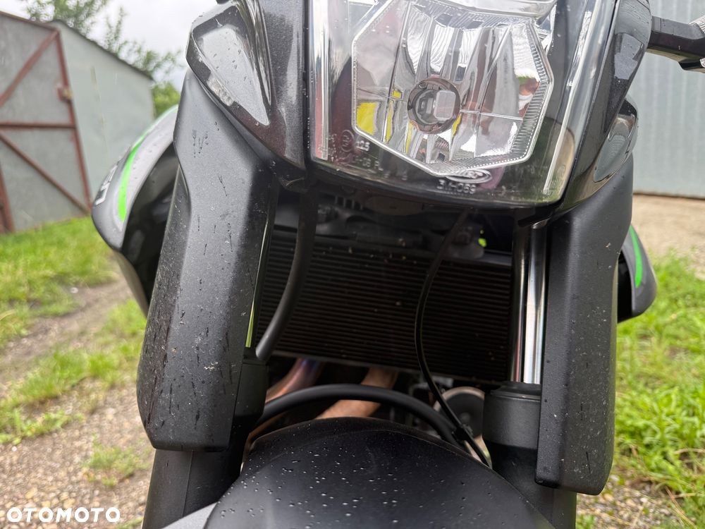 Kawasaki ER - 8