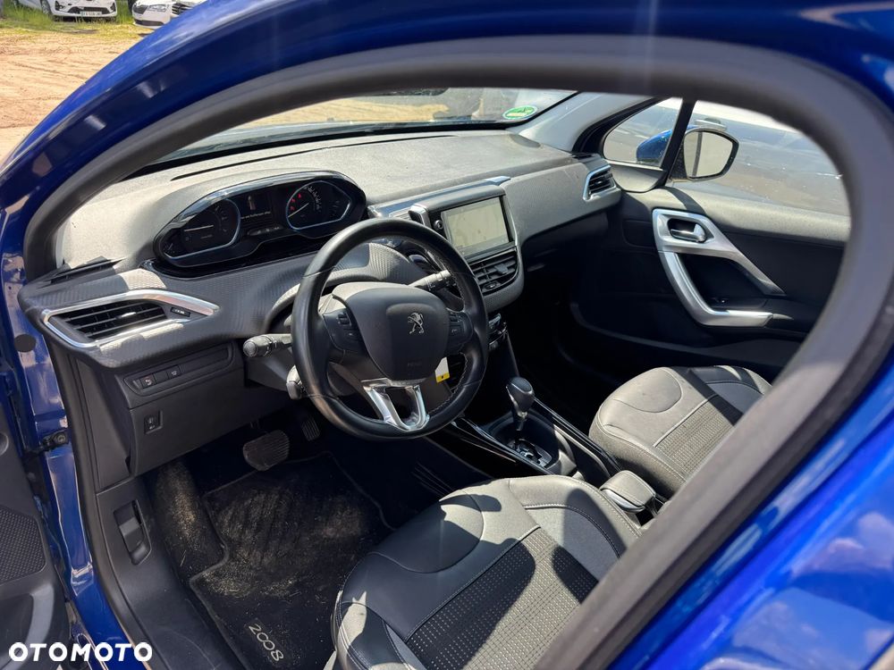 Peugeot 2008 PureTech 130 Stop&Start EAT6 Allure - 5