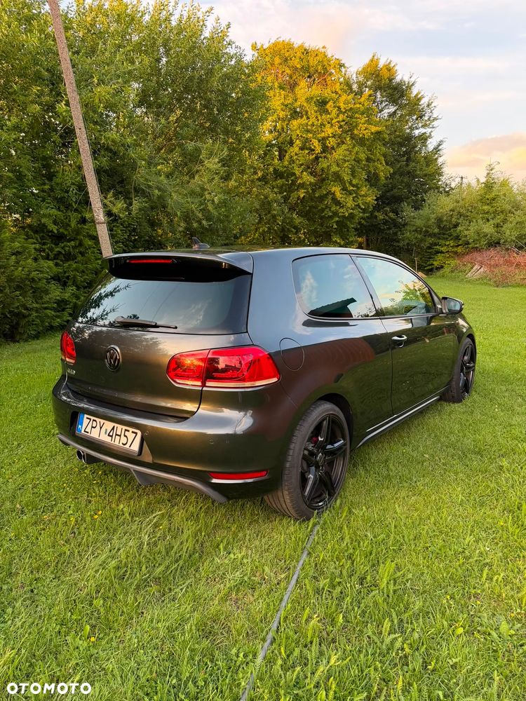 Volkswagen Golf 2.0 TDI GTD - 12