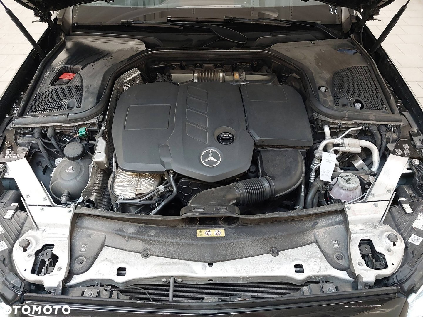Mercedes-Benz Klasa E 300 de T 9G-TRONIC Exclusive - 8