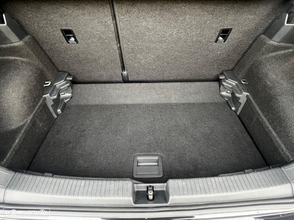 VW T-Cross 1.0 TSI Urban - 17