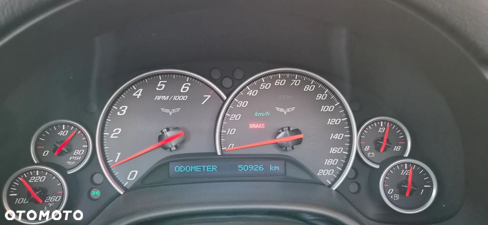 Chevrolet Corvette - 19