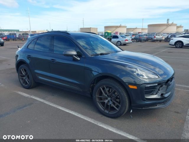 Porsche Macan T - 1