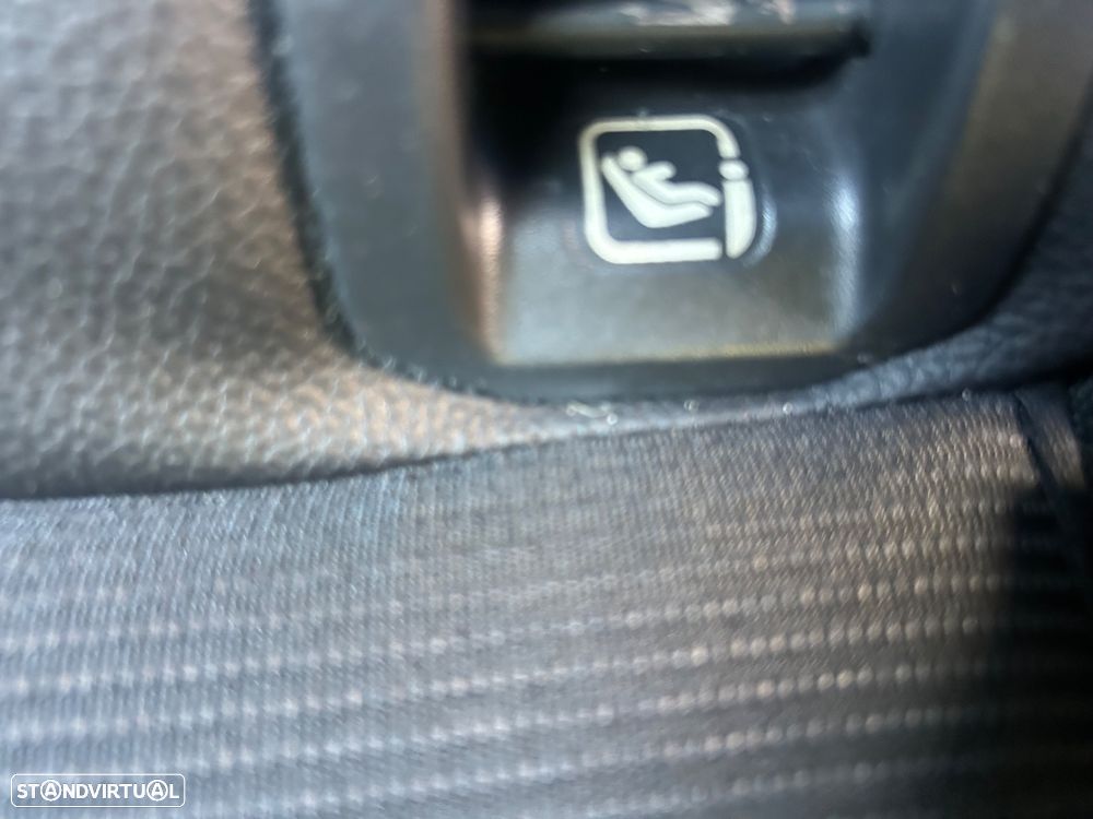 Mercedes-Benz CLA 180 d Shooting Brake Aut. - 29