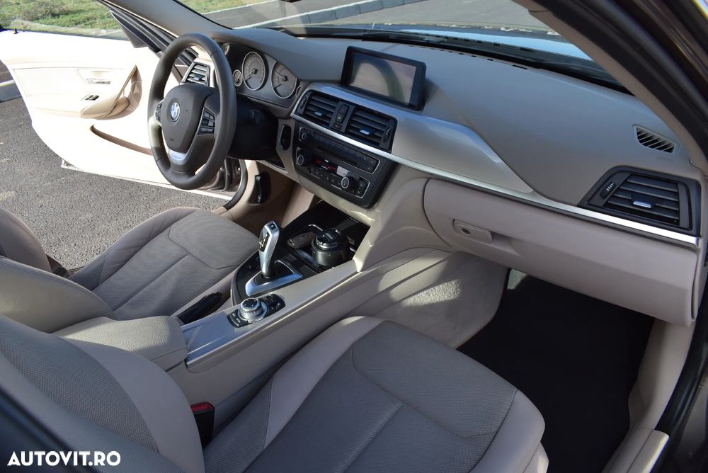 BMW Seria 3 320d Aut. Modern Line - 12