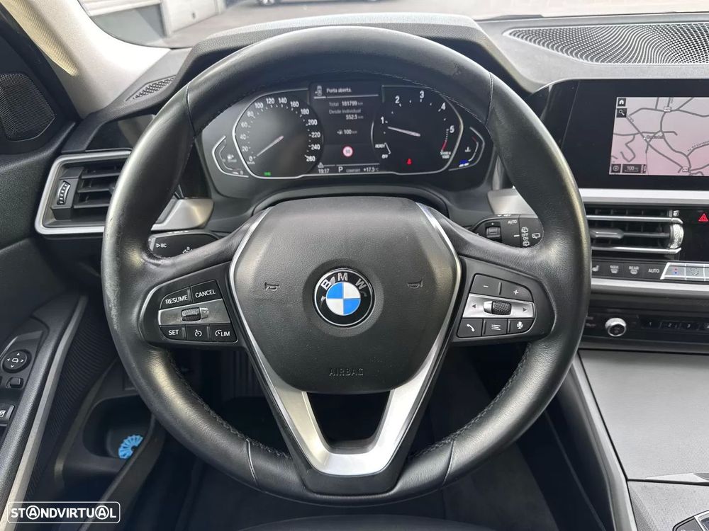 BMW 318 d Aut. Sport Line - 46