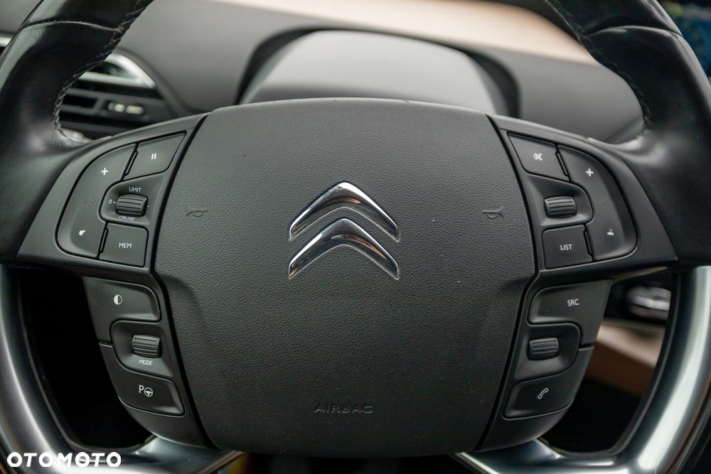 Citroën C4 Grand Picasso 2.0 HDi Exclusive - 28