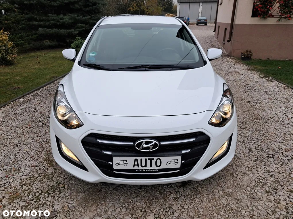 Hyundai i30 1.4 Passion - 2