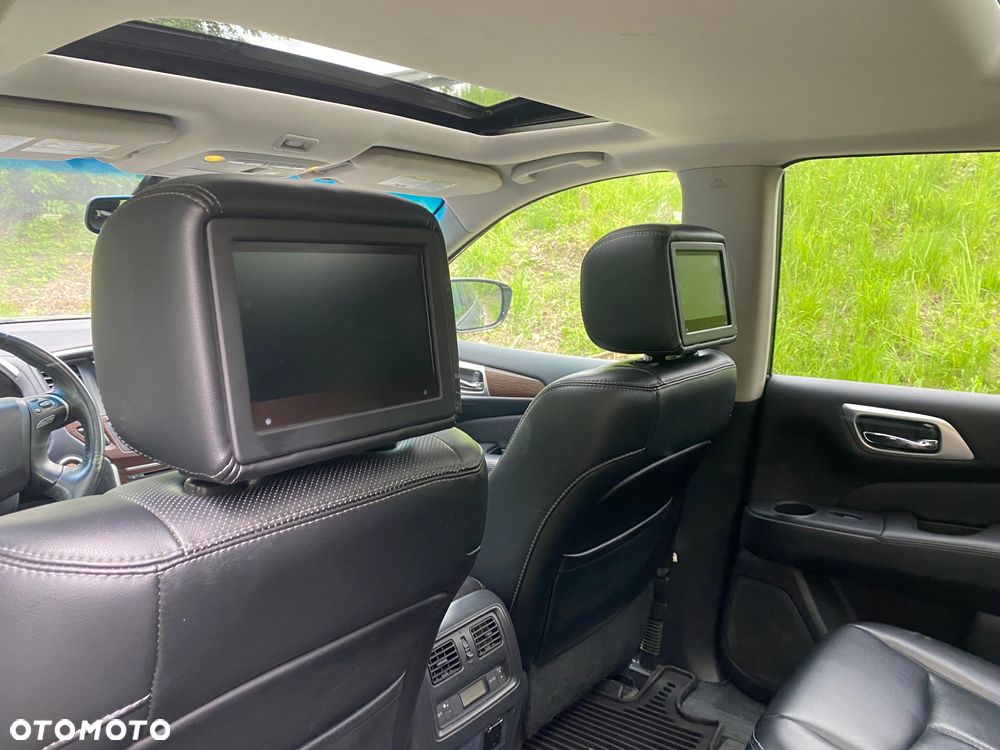 Nissan Pathfinder - 8