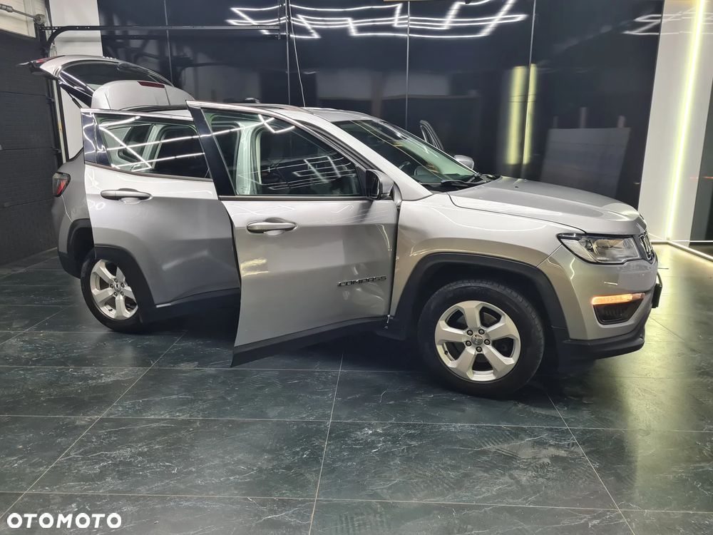 Jeep Compass 1.4 MultiAir Longitude - 27