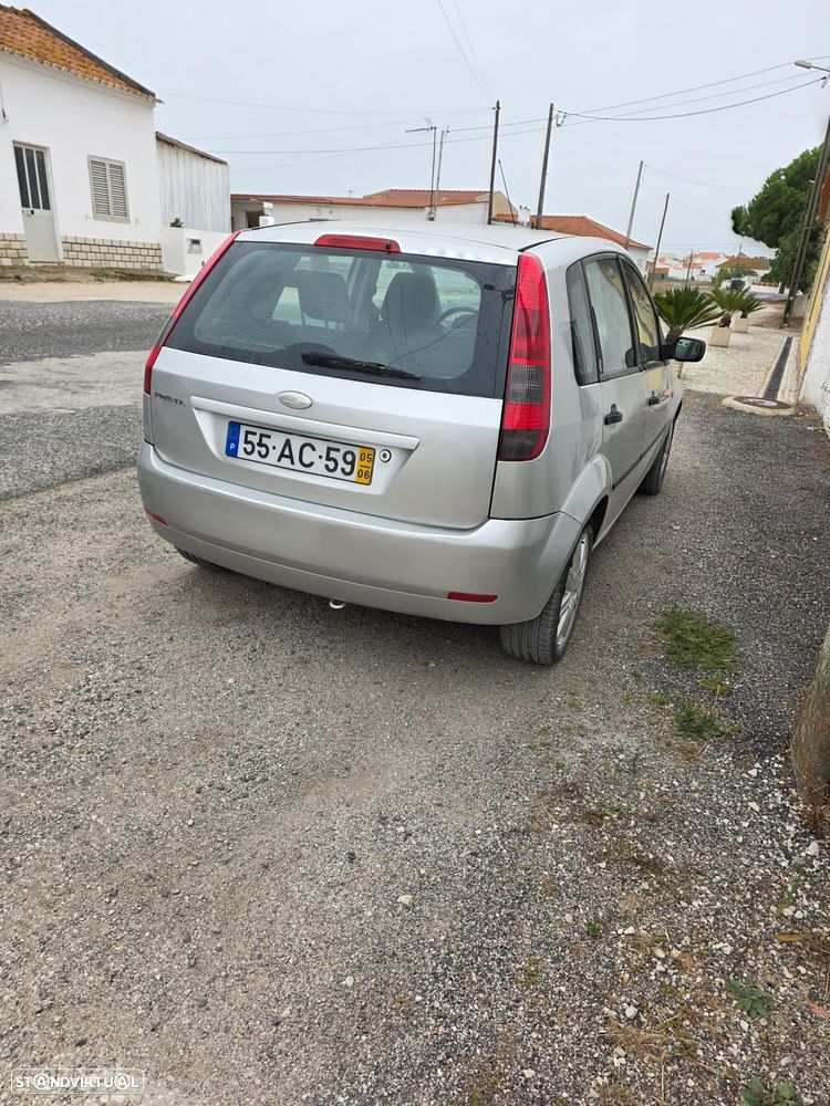 Ford Fiesta 1.25 Ghia - 3