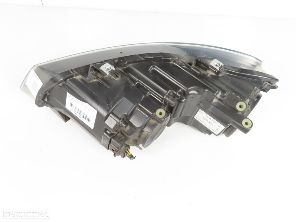 Farol normal Direito/Frente Usado VW POLO (6R1, 6C1) 1EE247051-10 - 4