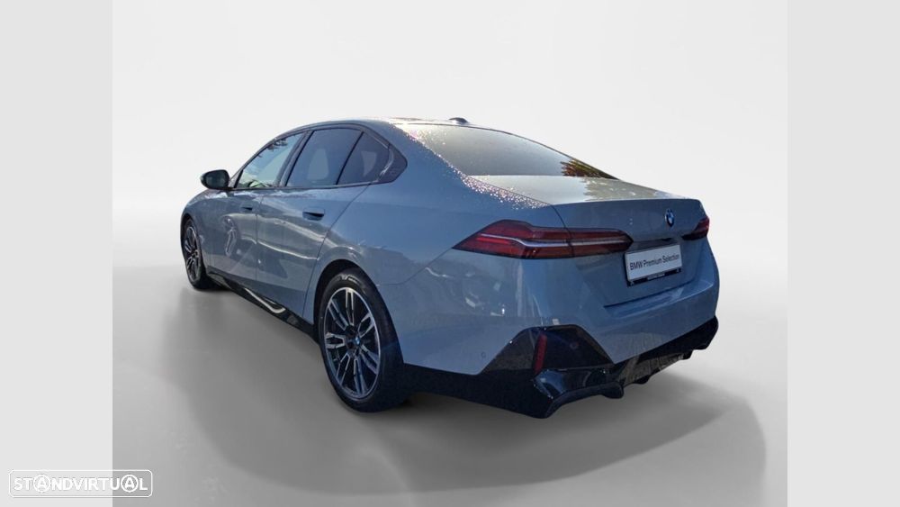 BMW 520 d Pack Desportivo M - 5