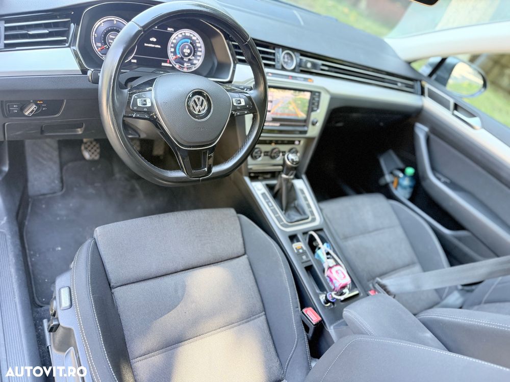Volkswagen Passat 2.0 TDI SCR BlueMotion Comfortline - 14